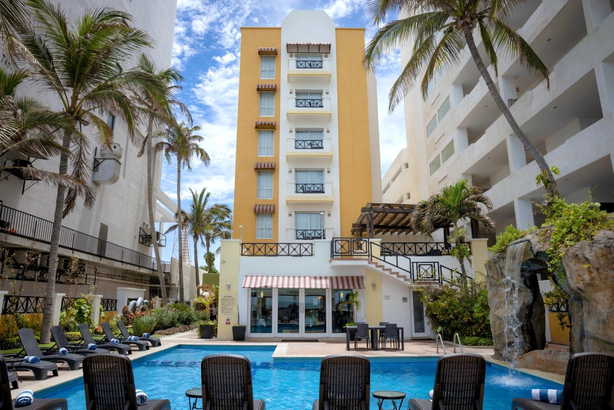 Best Western Hotel Posada Freeman Zona Dorada Mazatlán Buitenkant foto