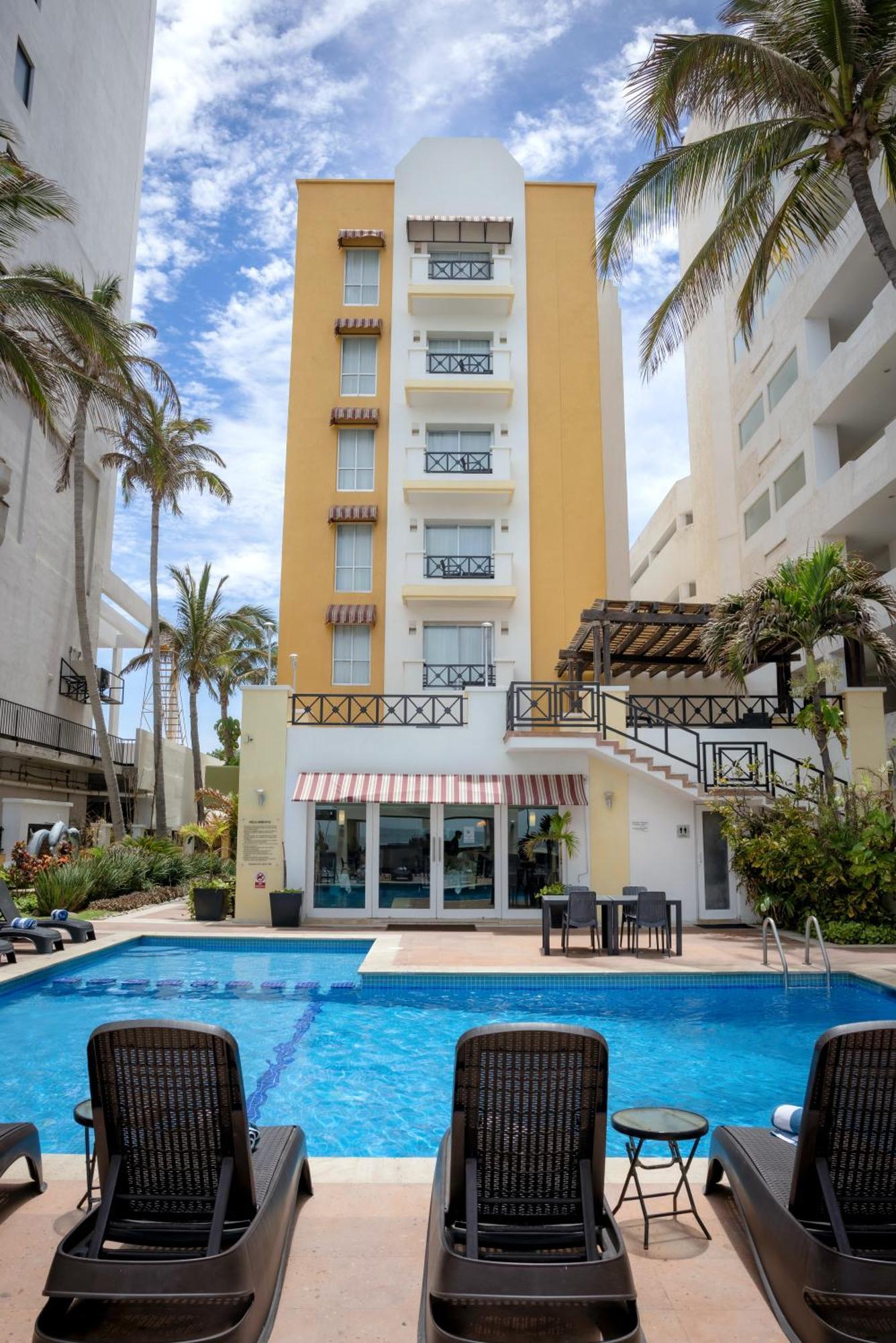 Best Western Hotel Posada Freeman Zona Dorada Mazatlán Buitenkant foto